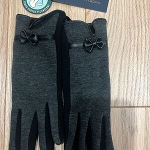 Adrienne Vittadini Gray Gloves with Bow Detail